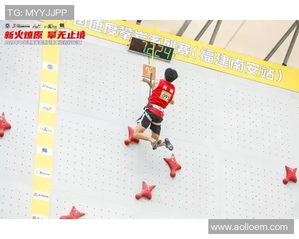 重庆攀岩队在全国攀岩战术排行榜中荣获第八名的佳绩引发关注